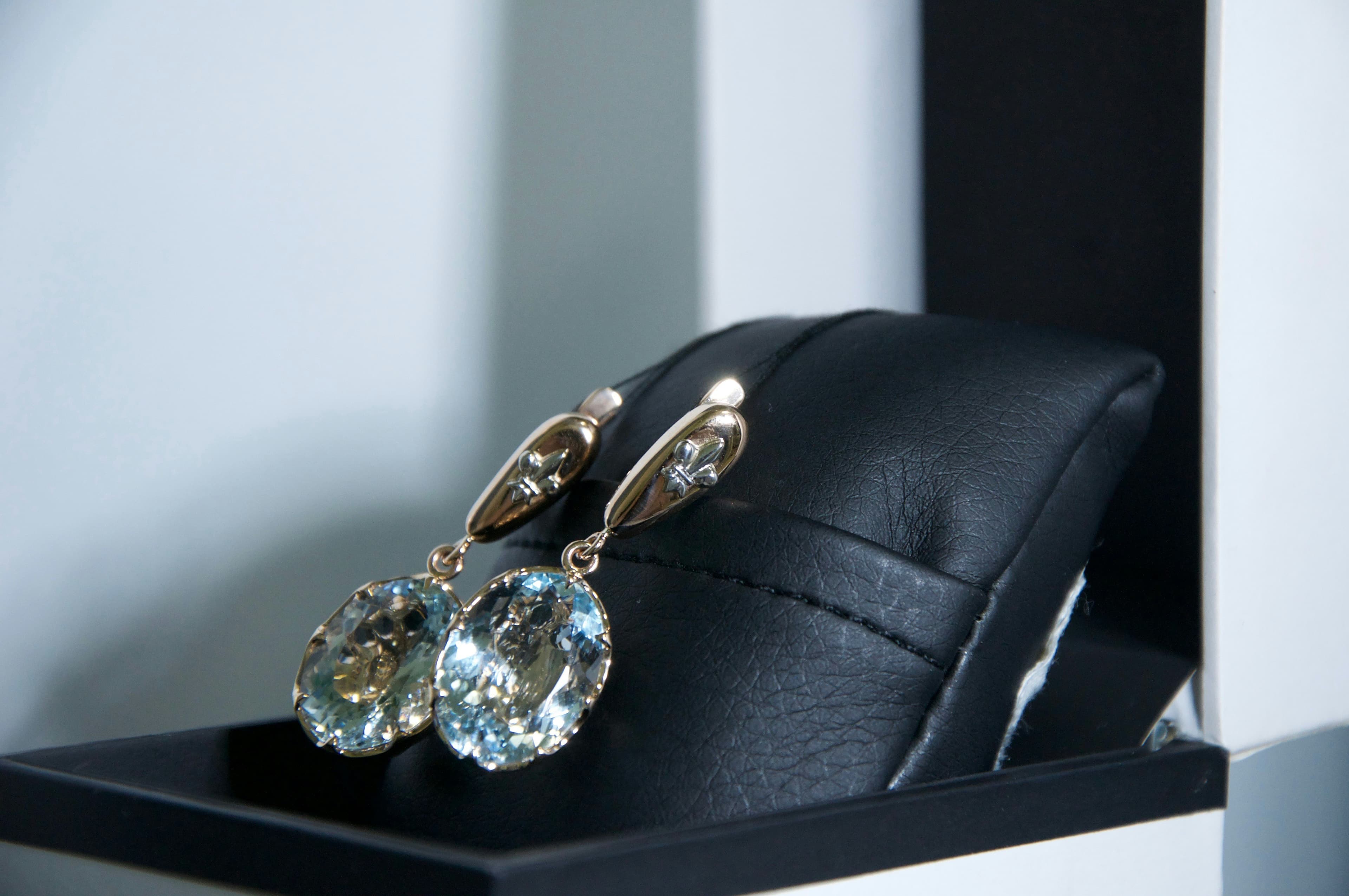 EARRINGS Thumbnail